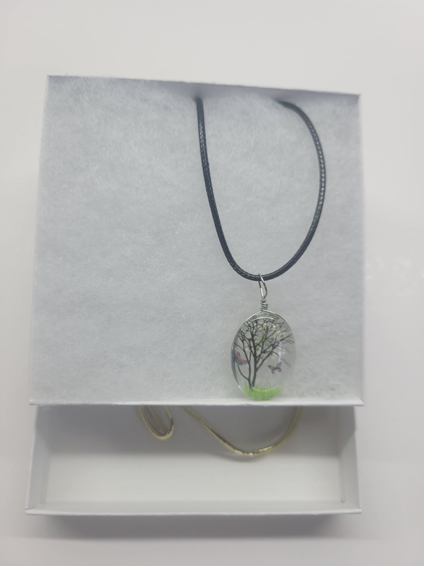 Scenic Tree Necklace - Surprise Style