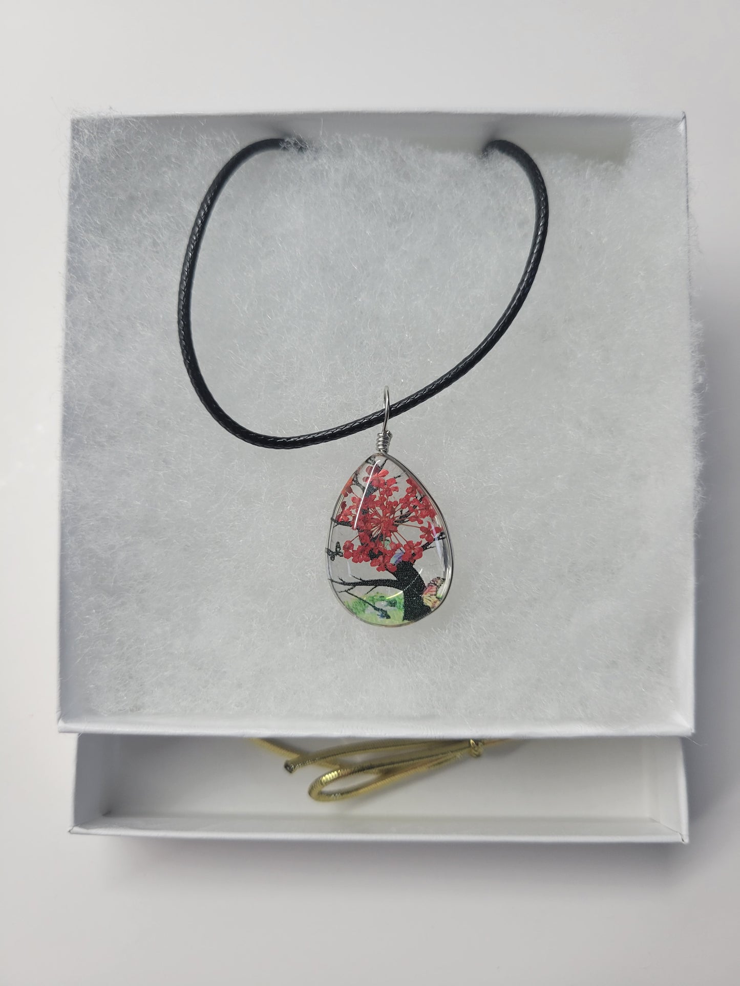 Scenic Tree Necklace - Surprise Style